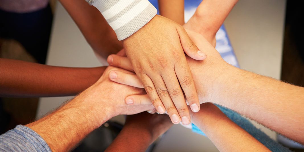 Mani-unite Multietnicità